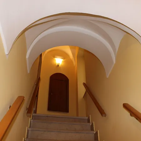 Ristorante Del Cacciatore Отель 2*