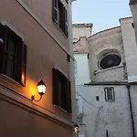 Hotel Ristorante Del Cacciatore 2*