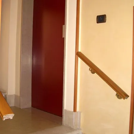 Hotel Ristorante Del Cacciatore 2*