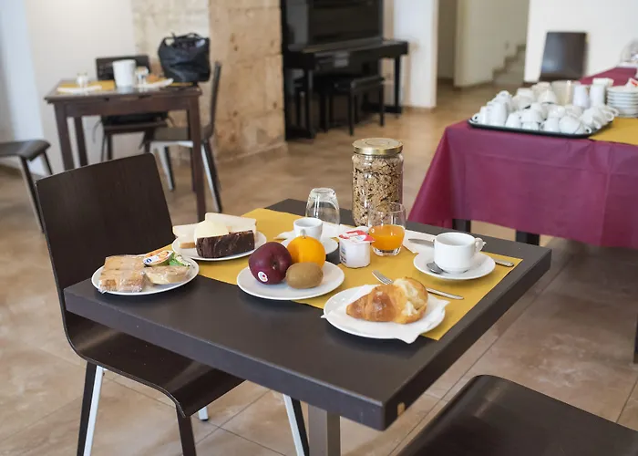 Hotel Ristorante Del Cacciatore 2*